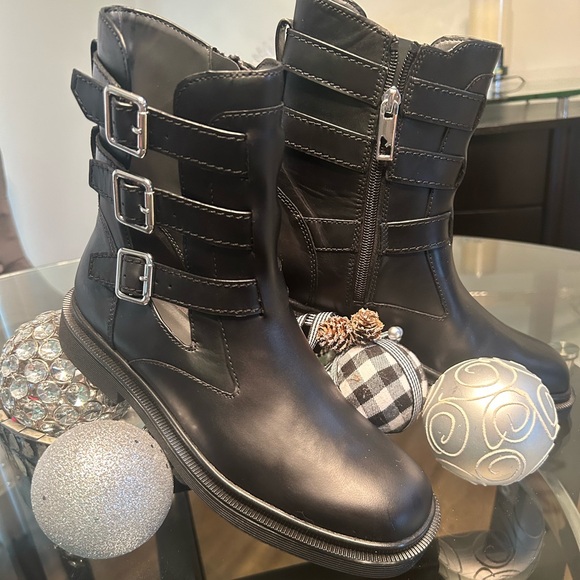 Franco Argo Ankle Bootie size 8 (ALSO FITS 8.5) - Picture 2 of 11